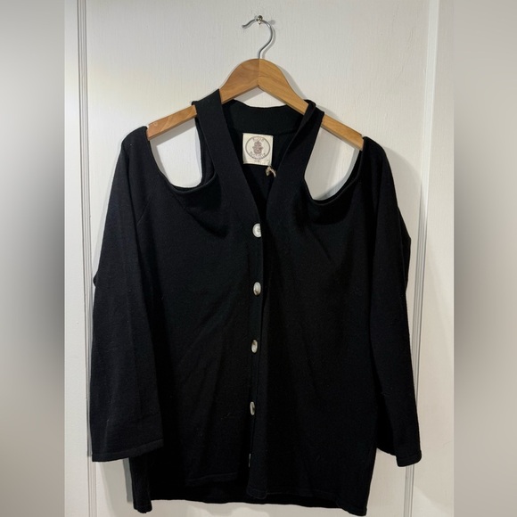 NWT Open Shoulder Women's Black Sweater - Picture 2 of 5